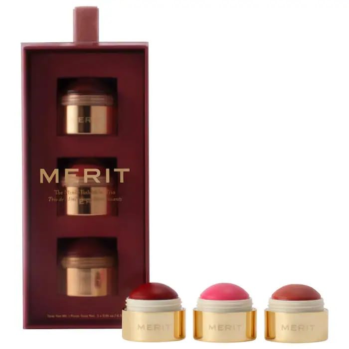 MERIT Redux holiday shade swatch boosts festive glow without heaviness.