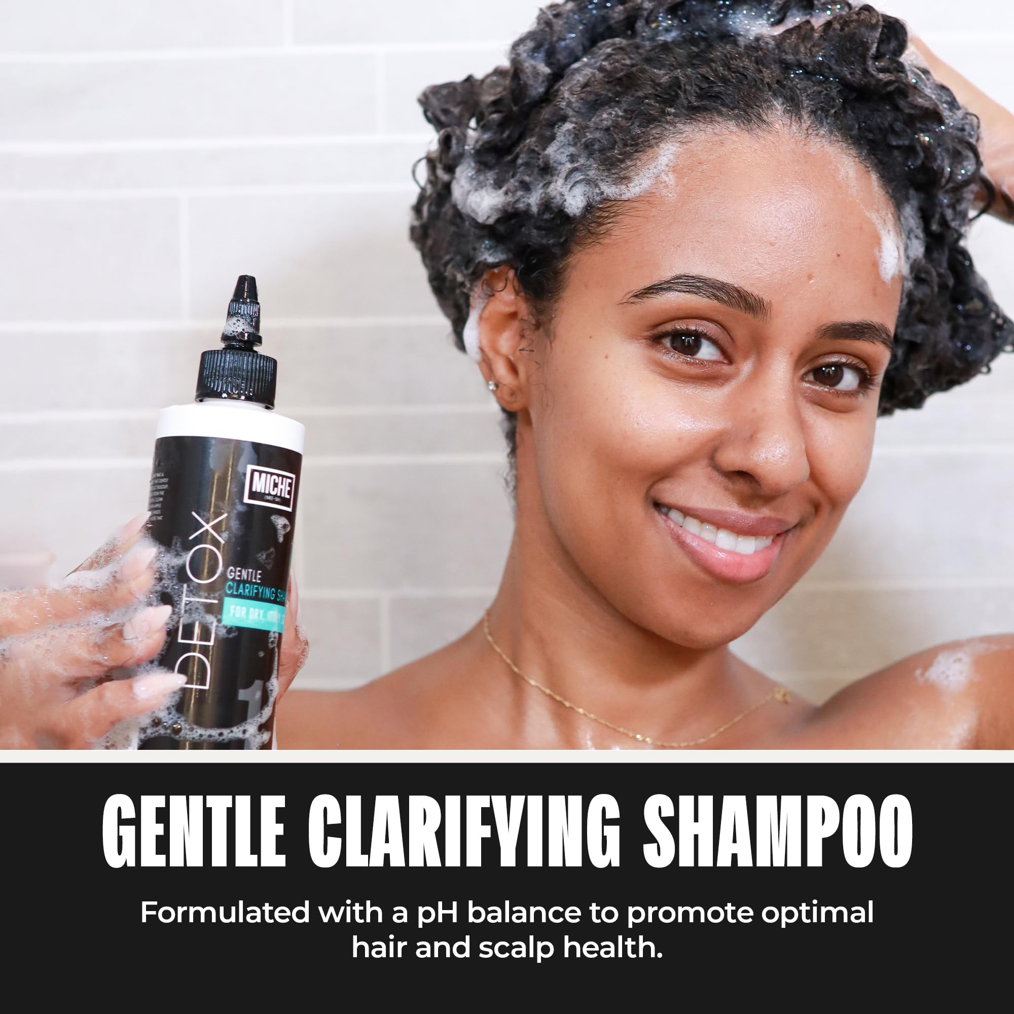 Miche Beauty Detox Shampoo anti-dandruff-action depicts flake relief and refreshed scalp