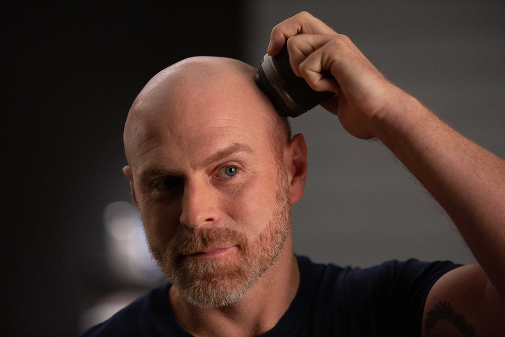 MicroTouch Titanium Head Shaver water resistance for versatile wet or dry use.