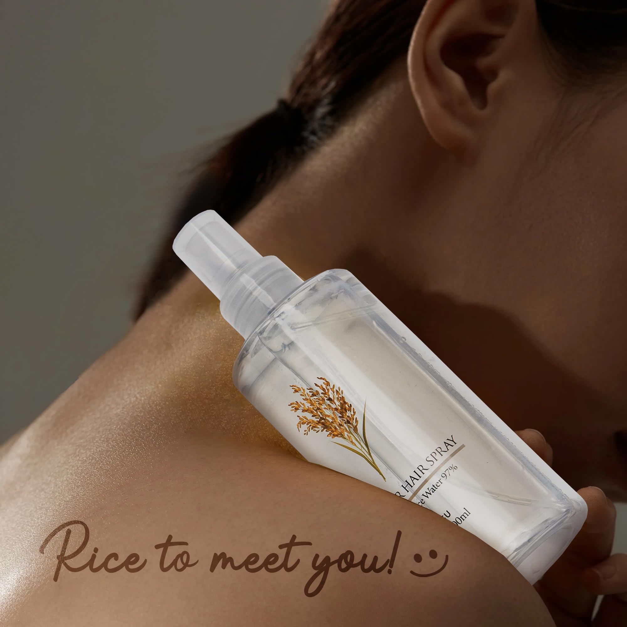 Packaging image with 6.8 fl oz label communicates daily scalp care routine.