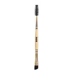 MinaiBrow application close-up demonstrating accurate, quick brow tinting.