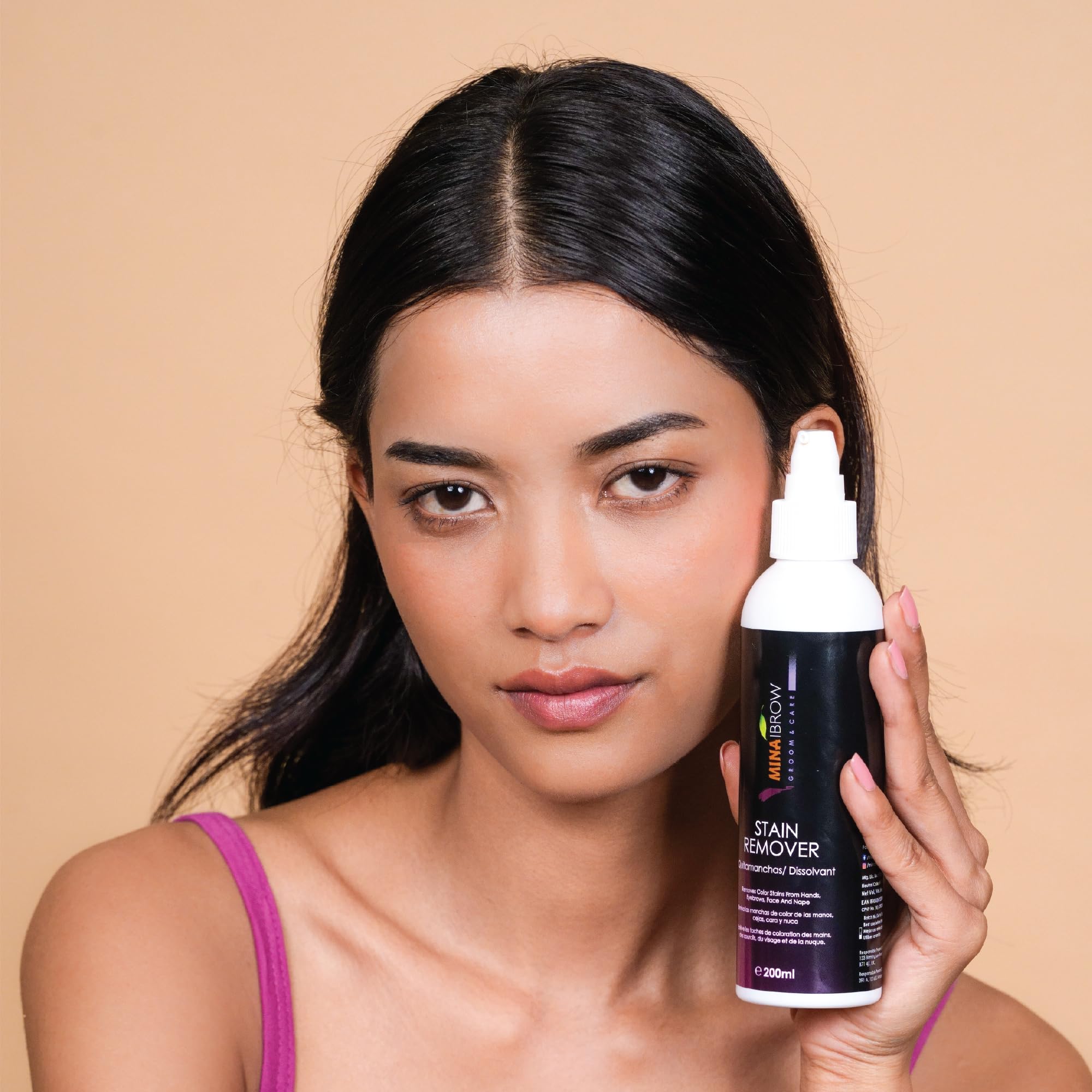 MinaiBrow Mina Henna Tint Stain Remover skin-around-eyebrow close-up shows gentle touch.