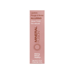 Mineral Fusion Alluring lipstick application demonstrates precise, comfortable wear.