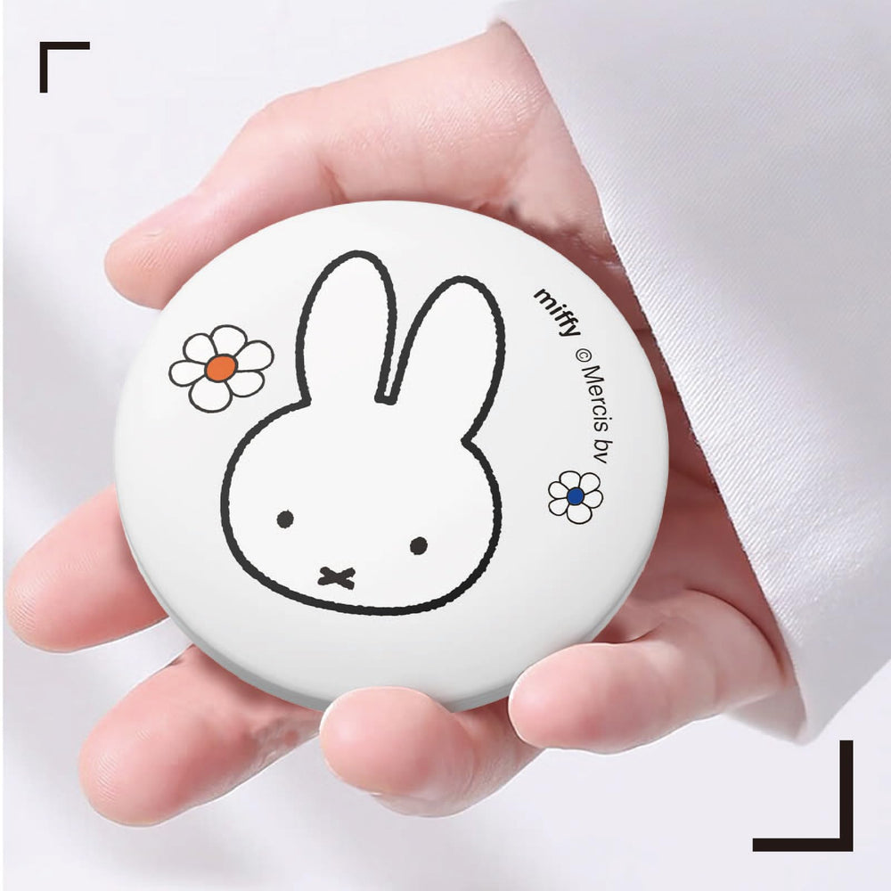 MIPOW Miffy mirror 10x detail for precise eye makeup and lashes.
