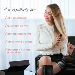 MIŠEL MISEL brush salon-approved design with a durable, comfortable handle.