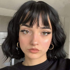 MISSQUEEN short-wavy-black-wig-bangs front view shows natural waves for everyday charm.