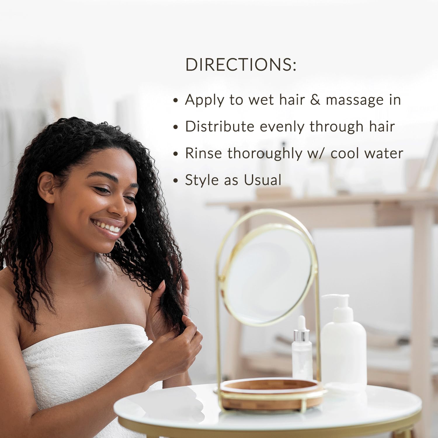 Close-up of nourishing oils in Mixed Chicks Co-Wash ingredients like coconut and jojoba