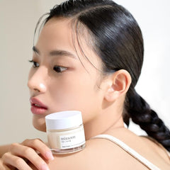 Mixsoon Bean Cream used as a sleeping pack for overnight renewal.