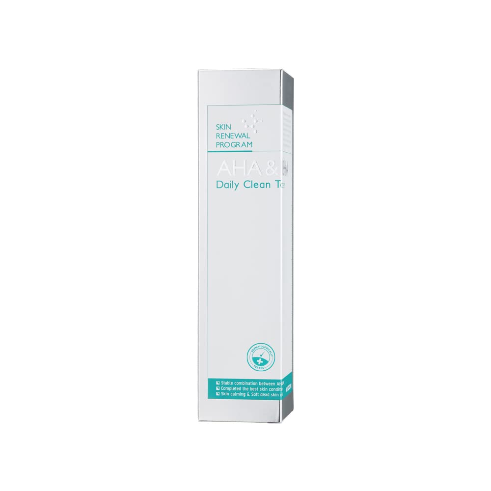 MIZON daily clean toner bottle cap close-up showing travel-friendly seal