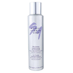 MONAT Studio One The Champ dry shampoo application shows root oil absorption for refreshed hair.