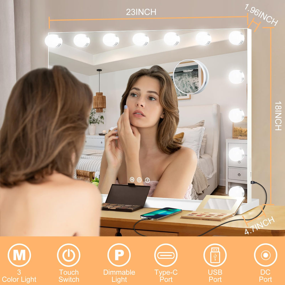 Moonee mirror with 10x magnifier for precise eyeliner.
