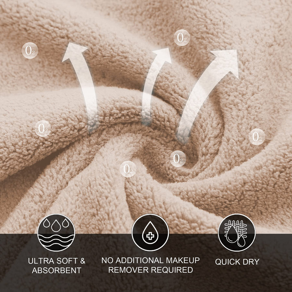 MOONQUEEN water-only cleanse cloth suitable for light soap routines.