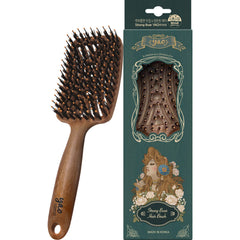 Mother's Corn Yao Boar Bristle Brush closeup bristles for even oil distribution and shine.