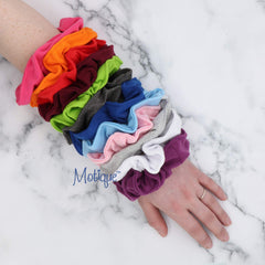 Motique Accessories variety colors option indicates diverse styling choices in this pack