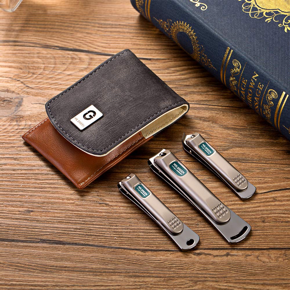 MR.GREEN close-up stainless steel clippers shows anti-rust finish.