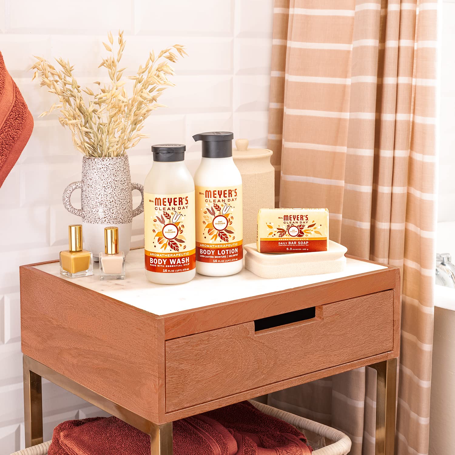 Mrs. Meyer's Clean Day aloe vera and flaxseed oil nourish skin