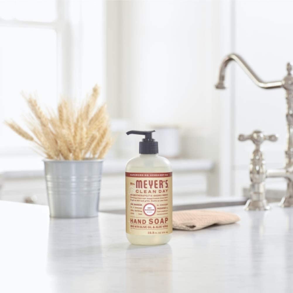Foamy hand using Mrs. Meyer's Clean Day refill to demonstrate lather
