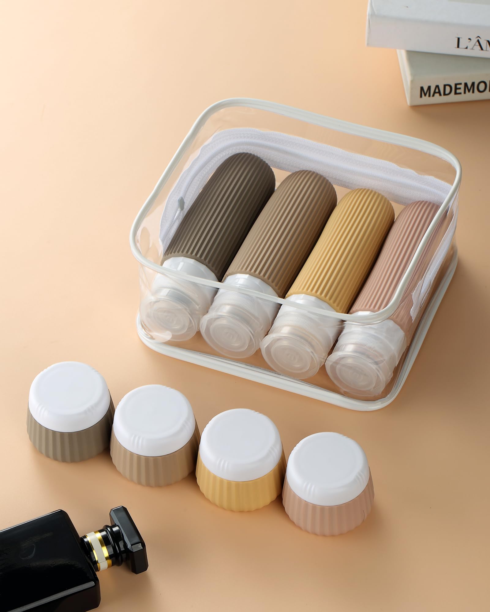 Mrsdry compact set fits easily in small spaces for on-the-go trips.