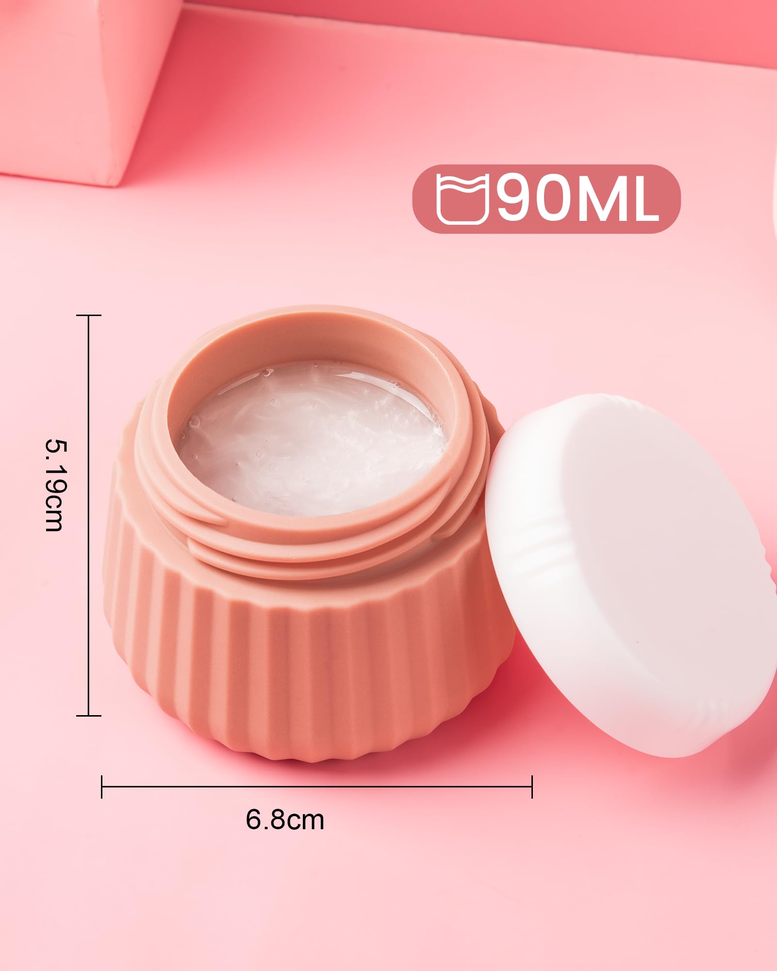 Mrsdry silicone cream jar close-up highlights soft silicone body and seal