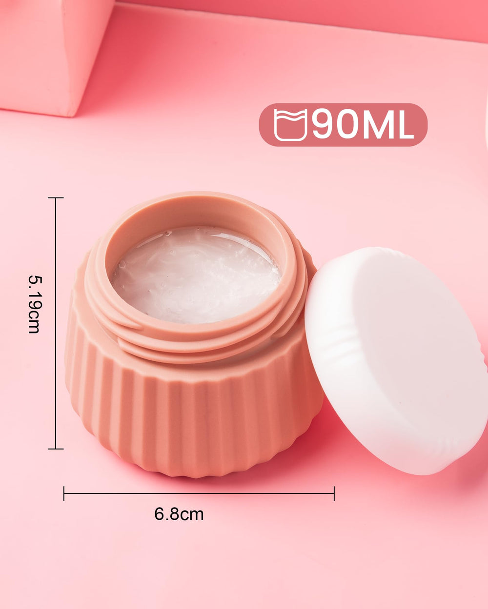 Mrsdry silicone cream jar close-up highlights soft silicone body and seal
