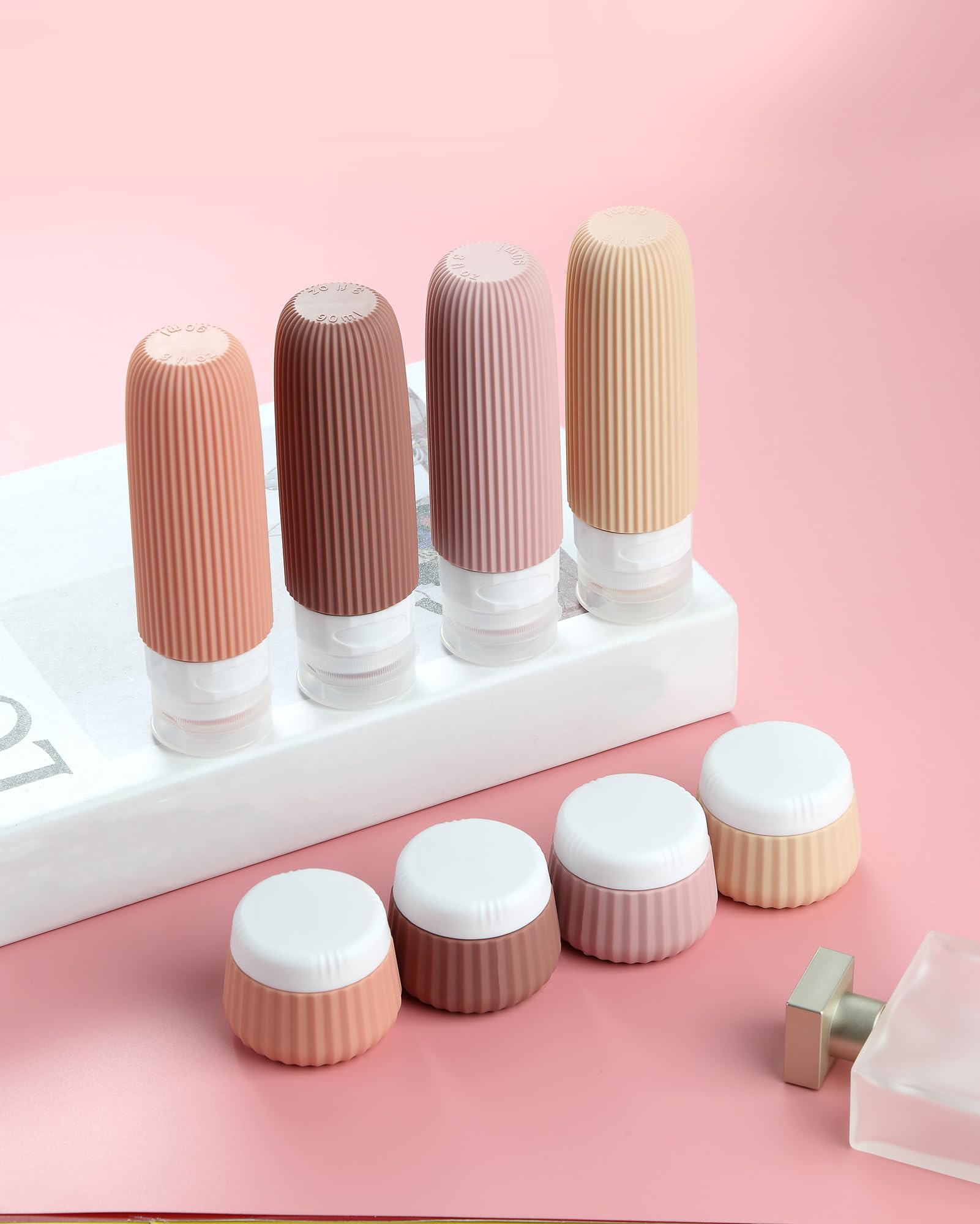 Mrsdry leak-proof design shown to prevent spills during travel and transit