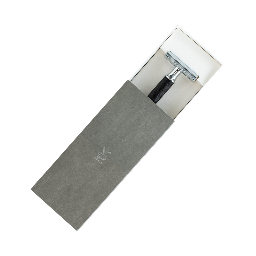 MÜHLE TRADITIONAL R89 rose-gold-handle razor for luxurious daily grooming.