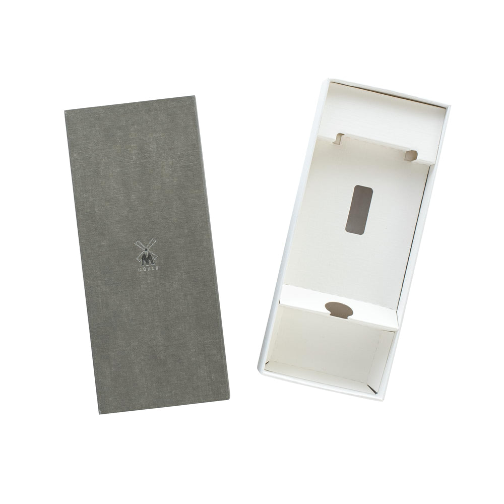MÜHLE TRADITIONAL R89 sustainable design with premium materials and no-plastic packaging.