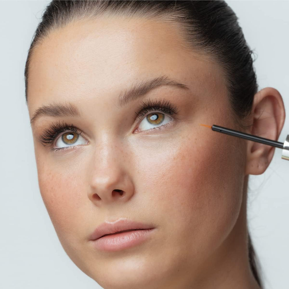 Shot highlights enhanced lash definition after using MUSKD serum.