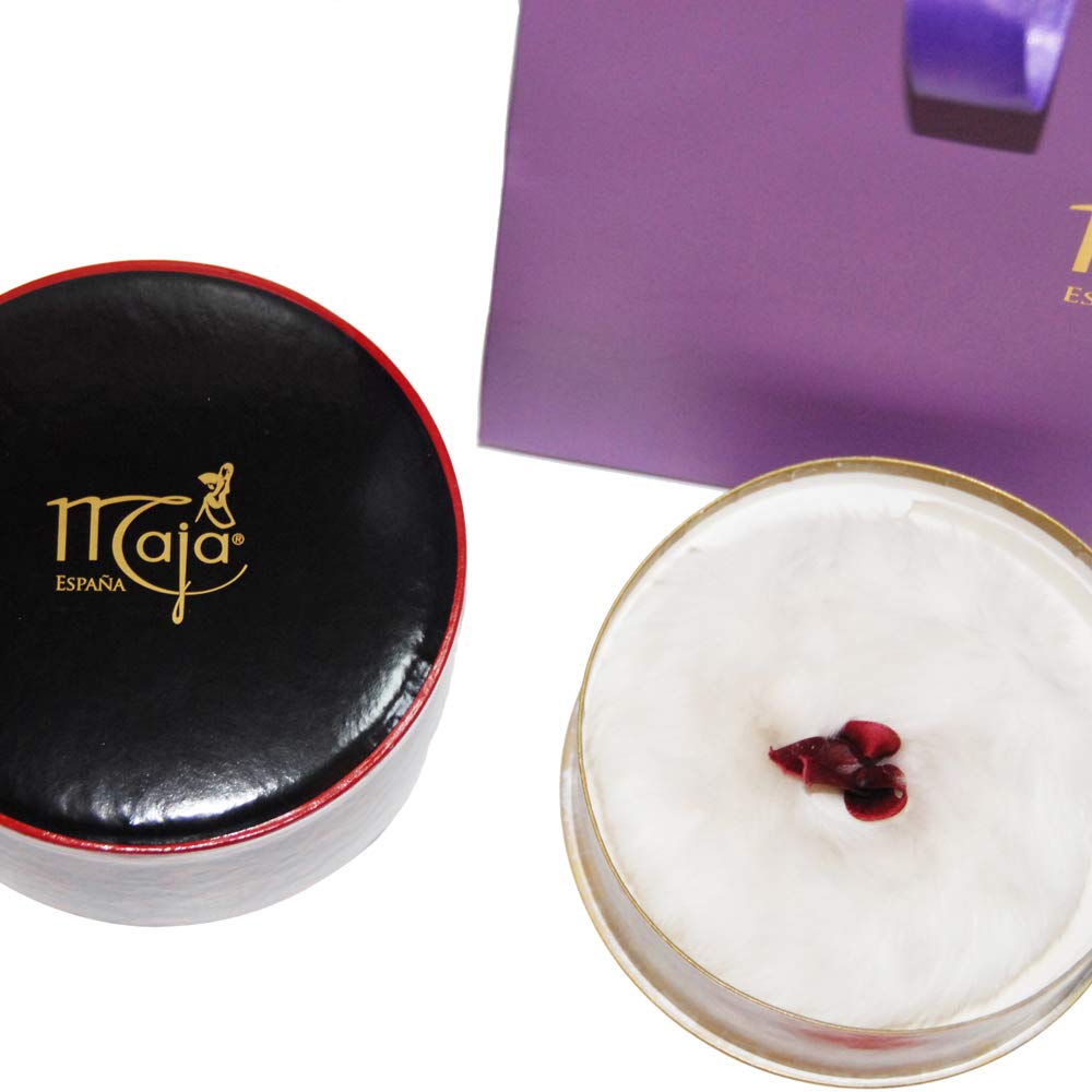 Myrurgia Maja close-up of nutmeg and carnation notes conveys spicy Oriental vibe for daily wear.