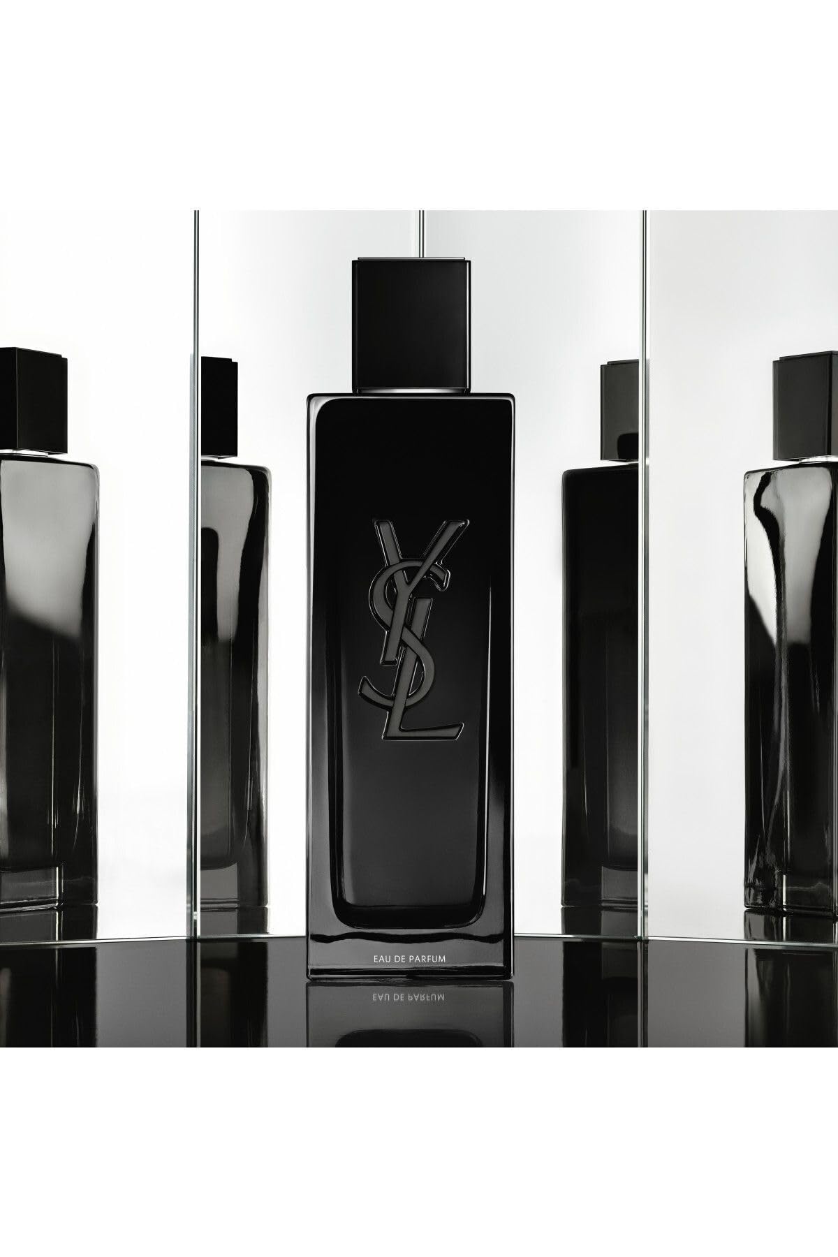 Myslf woody notes closeup by Yves Saint Laurent emphasizes the woody-aromatic core.