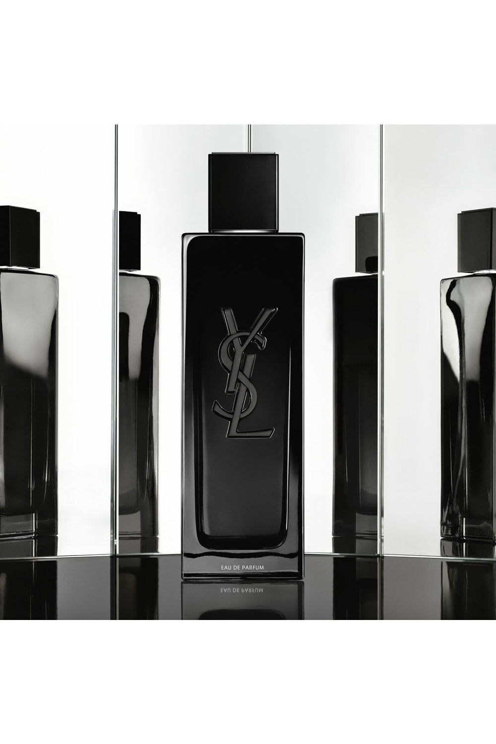 Myslf woody notes closeup by Yves Saint Laurent emphasizes the woody-aromatic core.