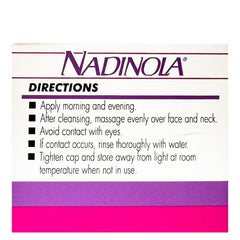 Nadinola crema textura hidratante en crema sedosa para pieles secas.