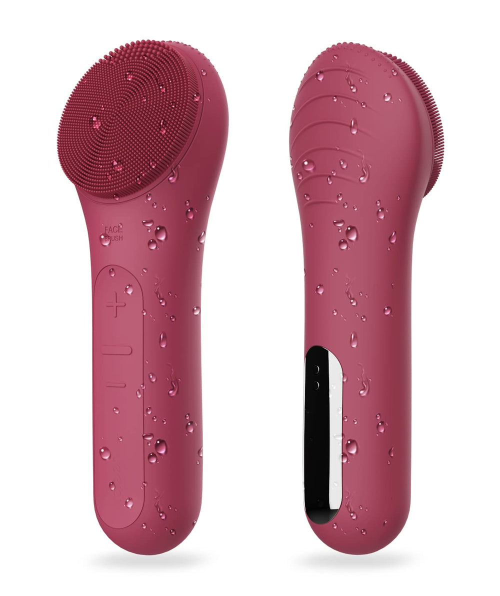NågraCoola Face Scrubber berry-cleanse shows ultra-soft silicone bristles for gentle cleansing