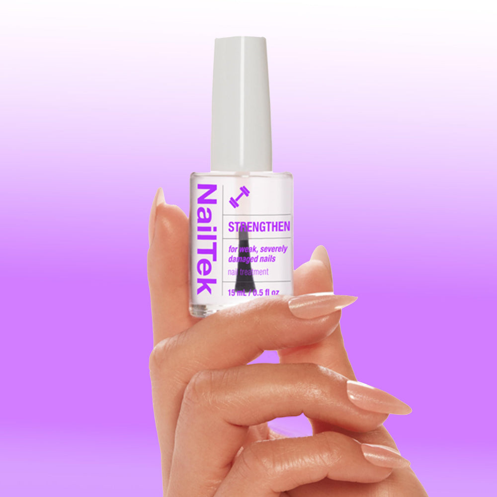 Nail Tek Formula 4 Xtra ingredients label showcases hydrolyzed wheat protein and calcium.