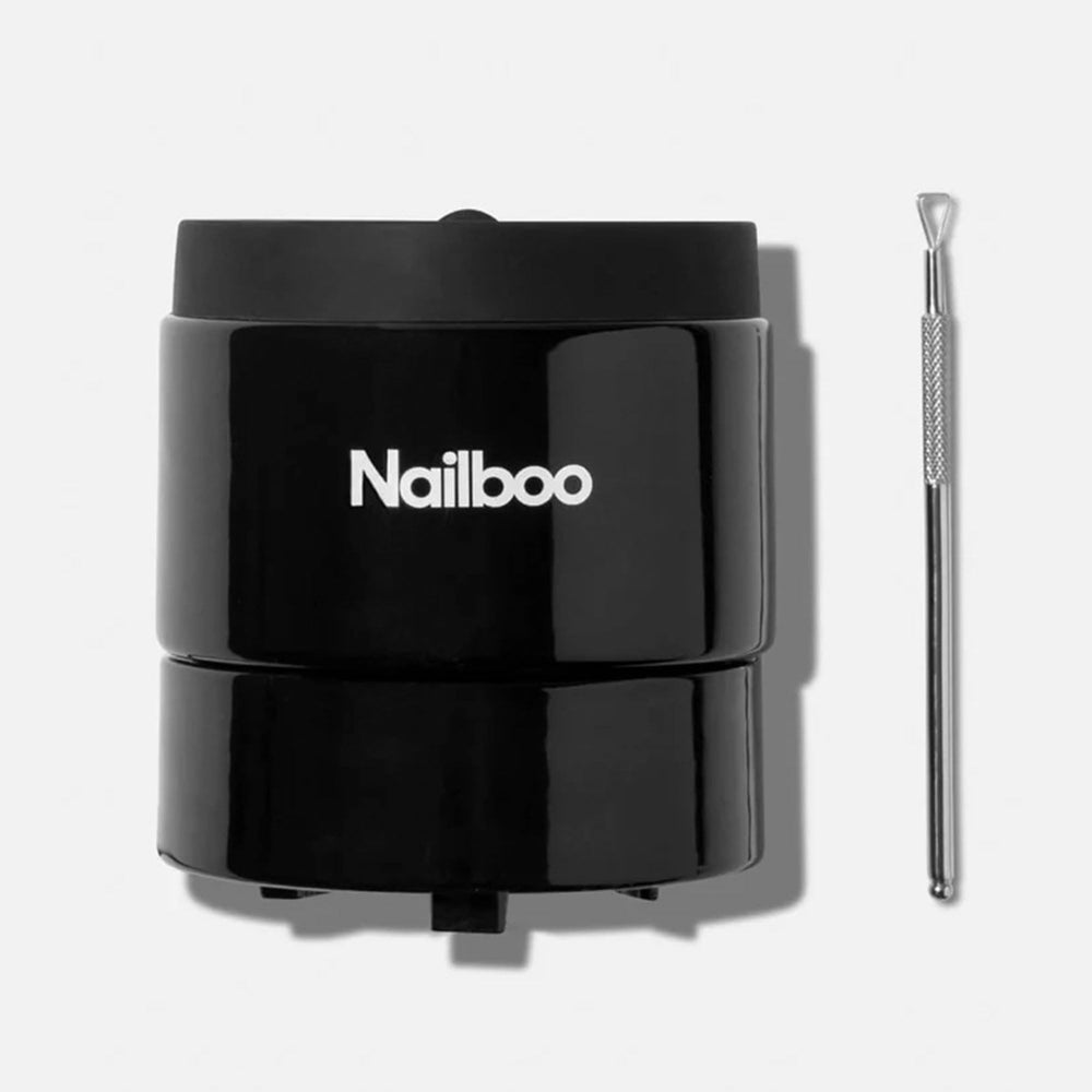 Nailboo Magic Soak Bowl with lid on offers spill-free, at-home removal.