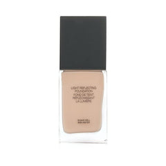 NARS Light Reflecting Foundation L2 Mont Blanc application demonstrates hydration for fair pink undertones