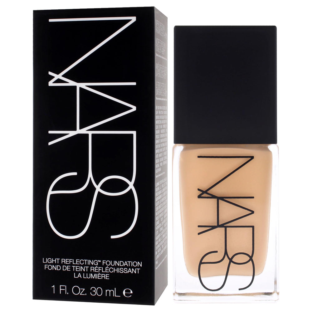 NARS Light Reflecting Foundation M1.2 Patagonia texture-blur shot highlights a subtle radiance.