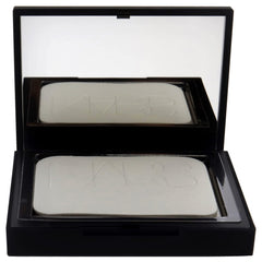 NARS Translucent Crystal powder swatch showing soft-focus glow and shine control.