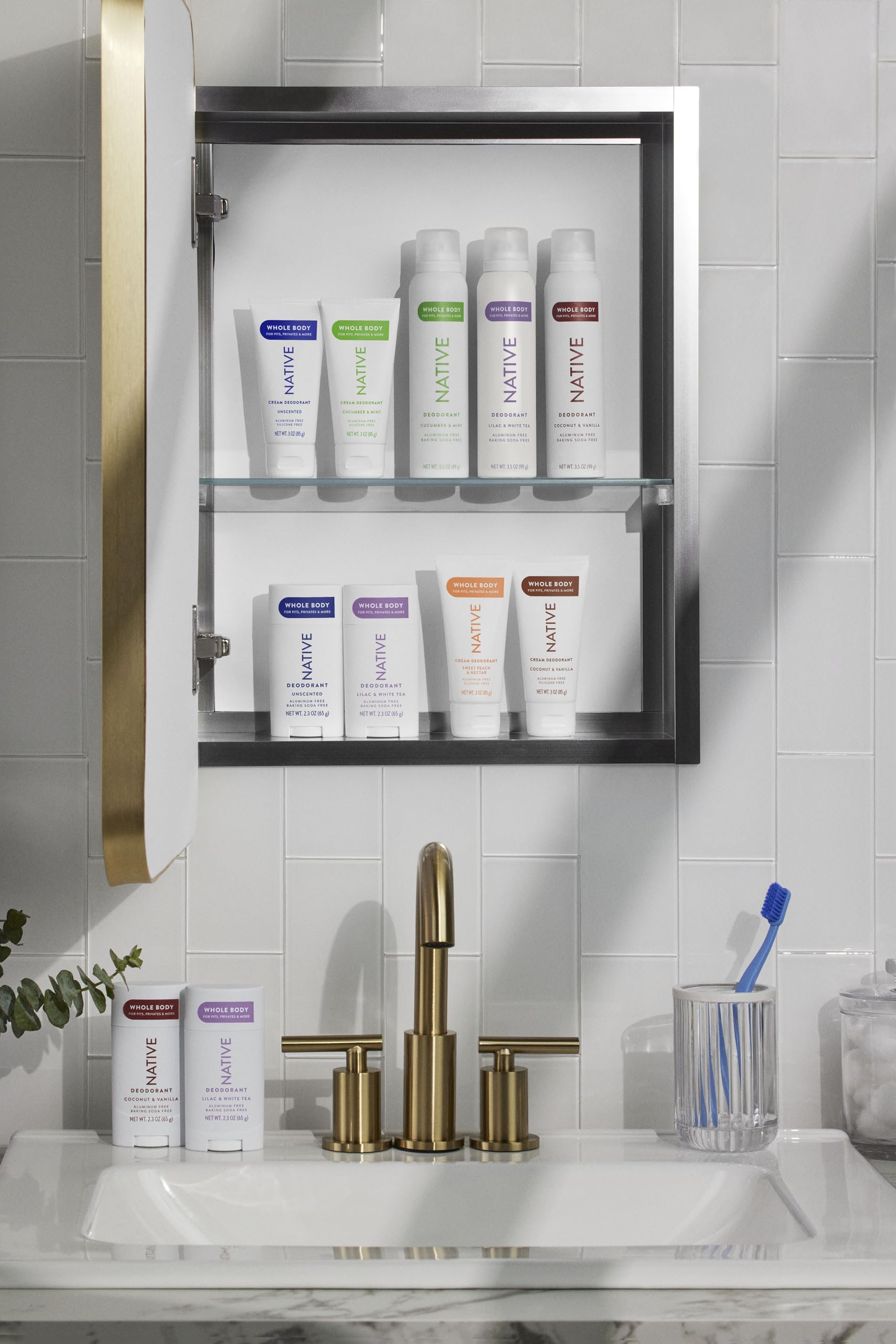 Native aluminum-free label signals a clean, aluminum-free deodorant option.