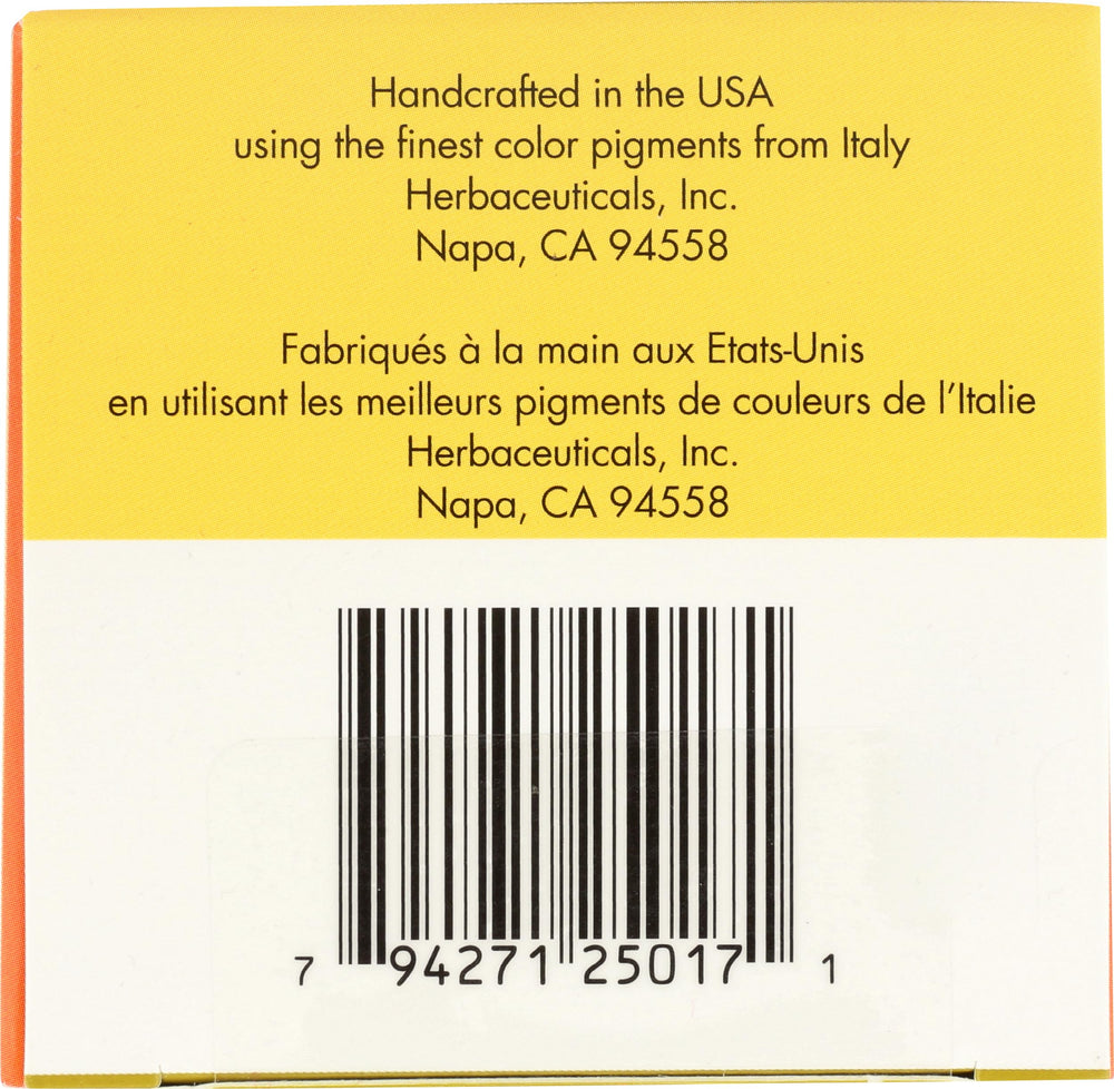 Naturcolor safe-over-color-treated hair image suggests compatibility and care.