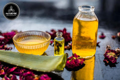 Naturevibe Botanicals Aloe Vera Oil skin application for hydration