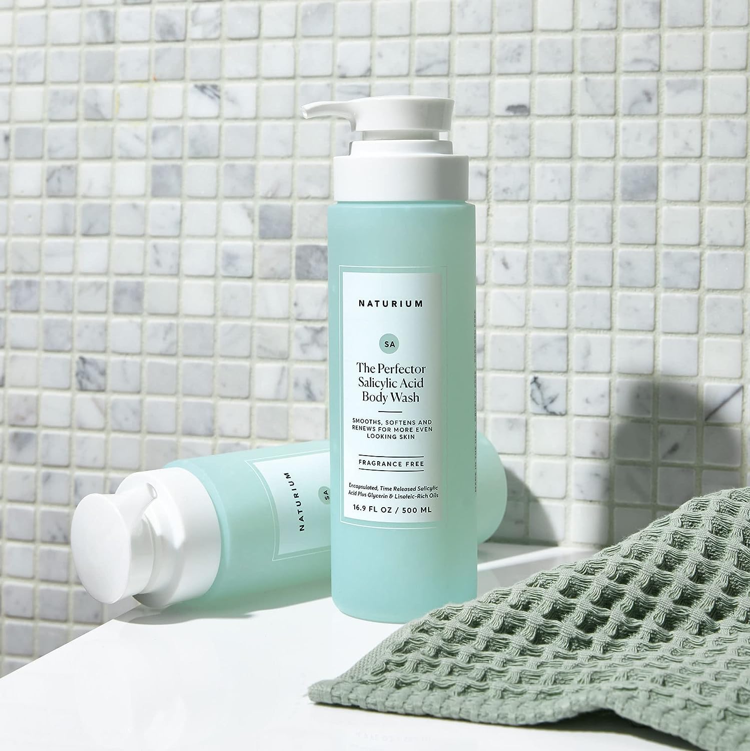 Naturium Perfector body wash close-up of salicylic acid for gentle exfoliation