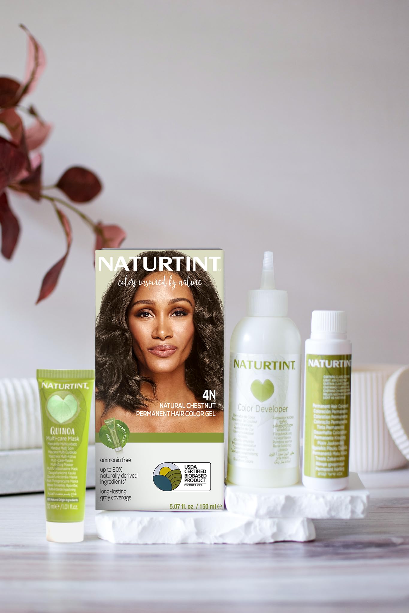 Naturtint 4N Natural Chestnut cream application: easy, even coverage during home coloring.