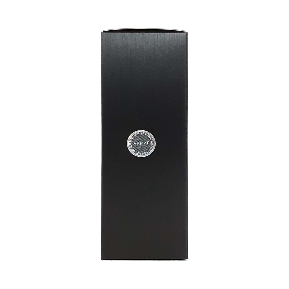 NC Armaf Club de Nuit Intense Man woody-spicy scene reflects versatility.