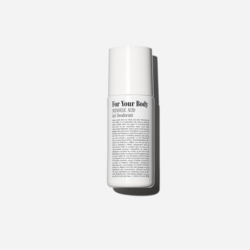 Nécessaire Deodorant Gel underarm application demonstrates quick-dry, stain-free use.