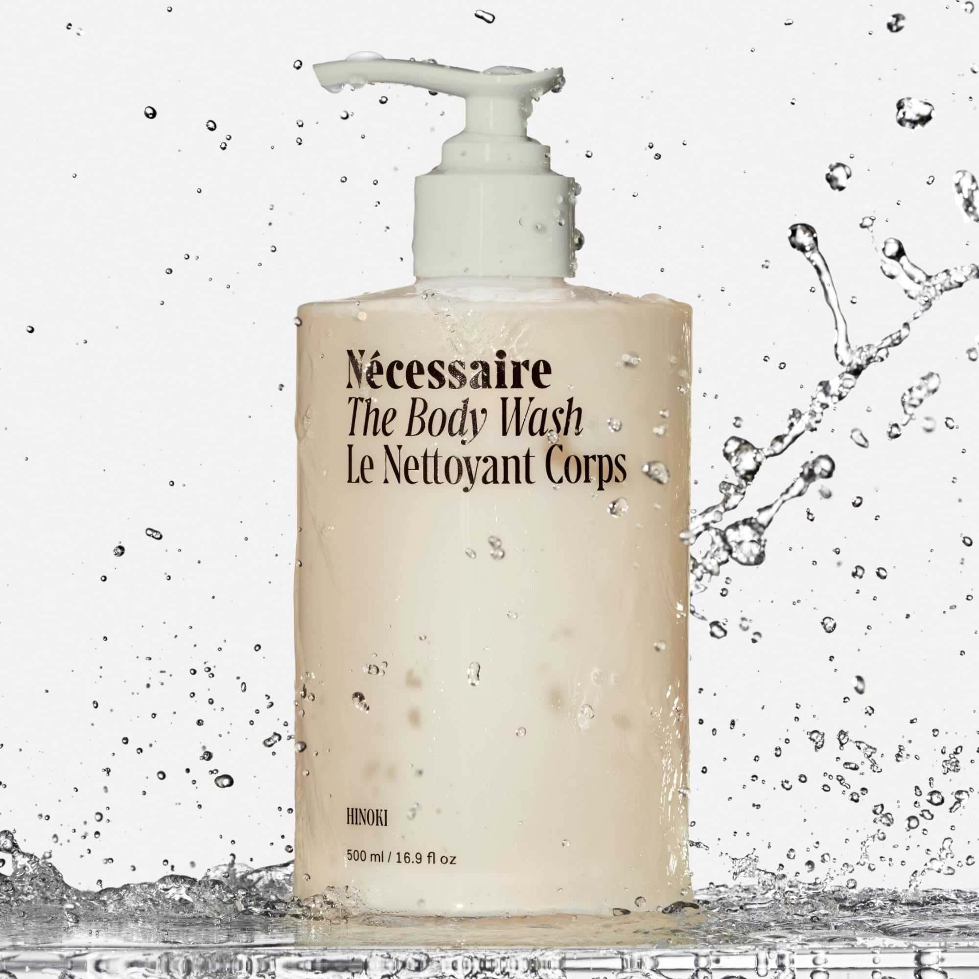 Nécessaire Hinoki bottle pour focuses on controlled dispensing for non-drying wash.