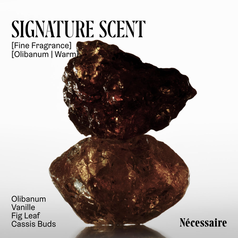 Nécessaire vegan cruelty-free symbol emphasizes ethical hydration.