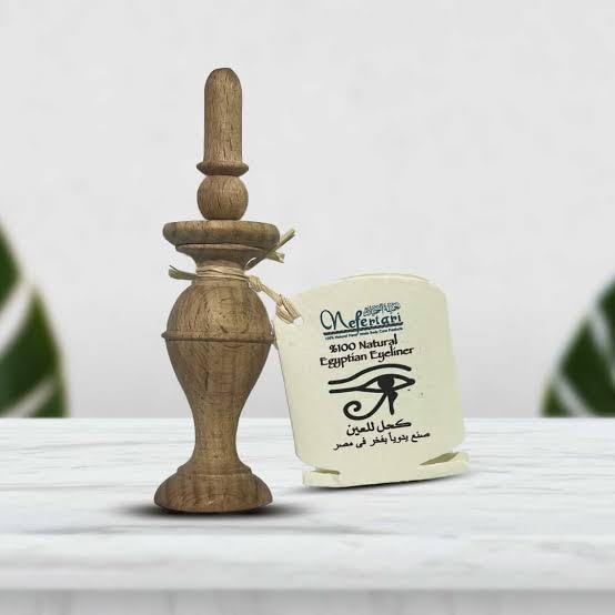 Nefertari handmade eyeliner close-up reveals artisan detail.
