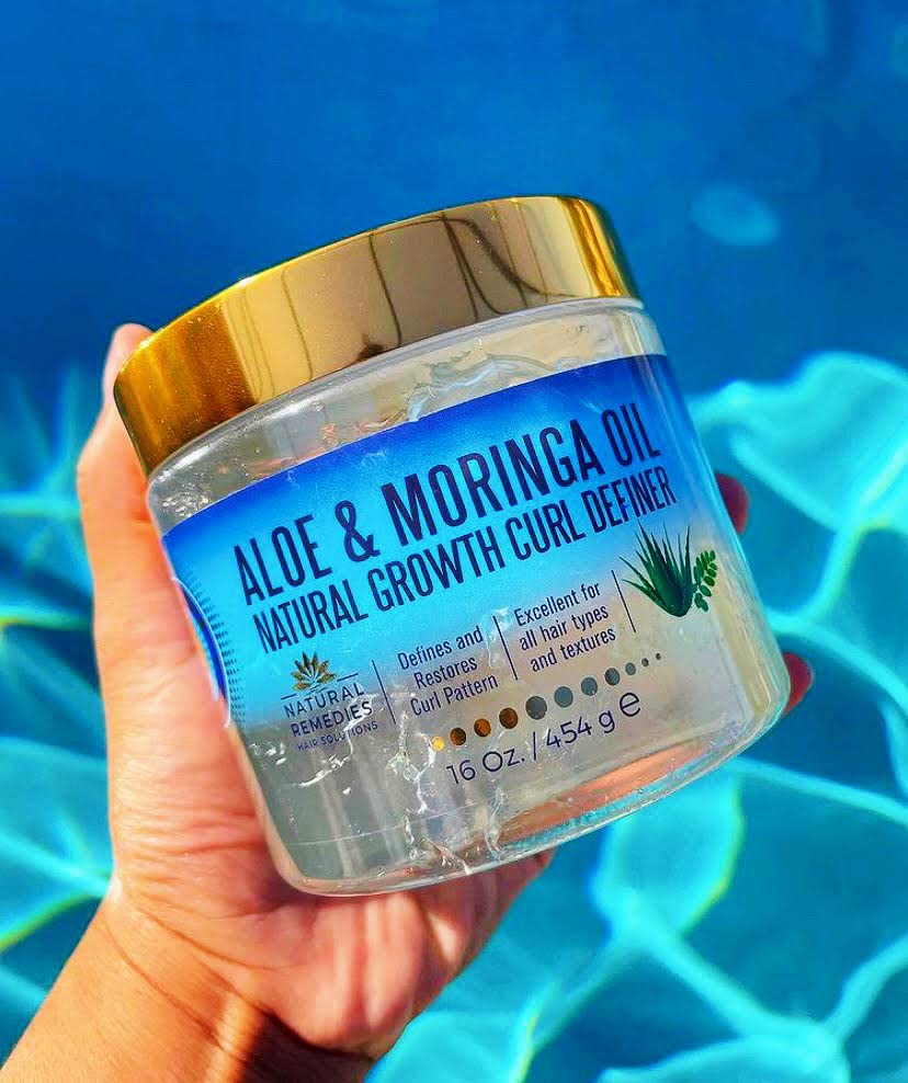 Nefertiti's Secrets Aloe Vera gel texture highlights smoothing and anti-frizz performance.