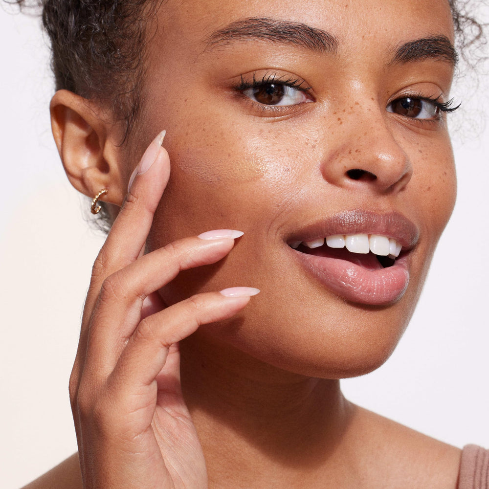 Neutrogena Purescreen+ water-resistant icon for outdoor wear.